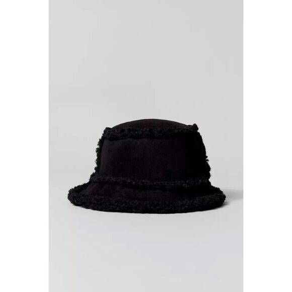 ✨Wyeth Astrid Suede Bucket Hat✨ - Picture 2 of 7